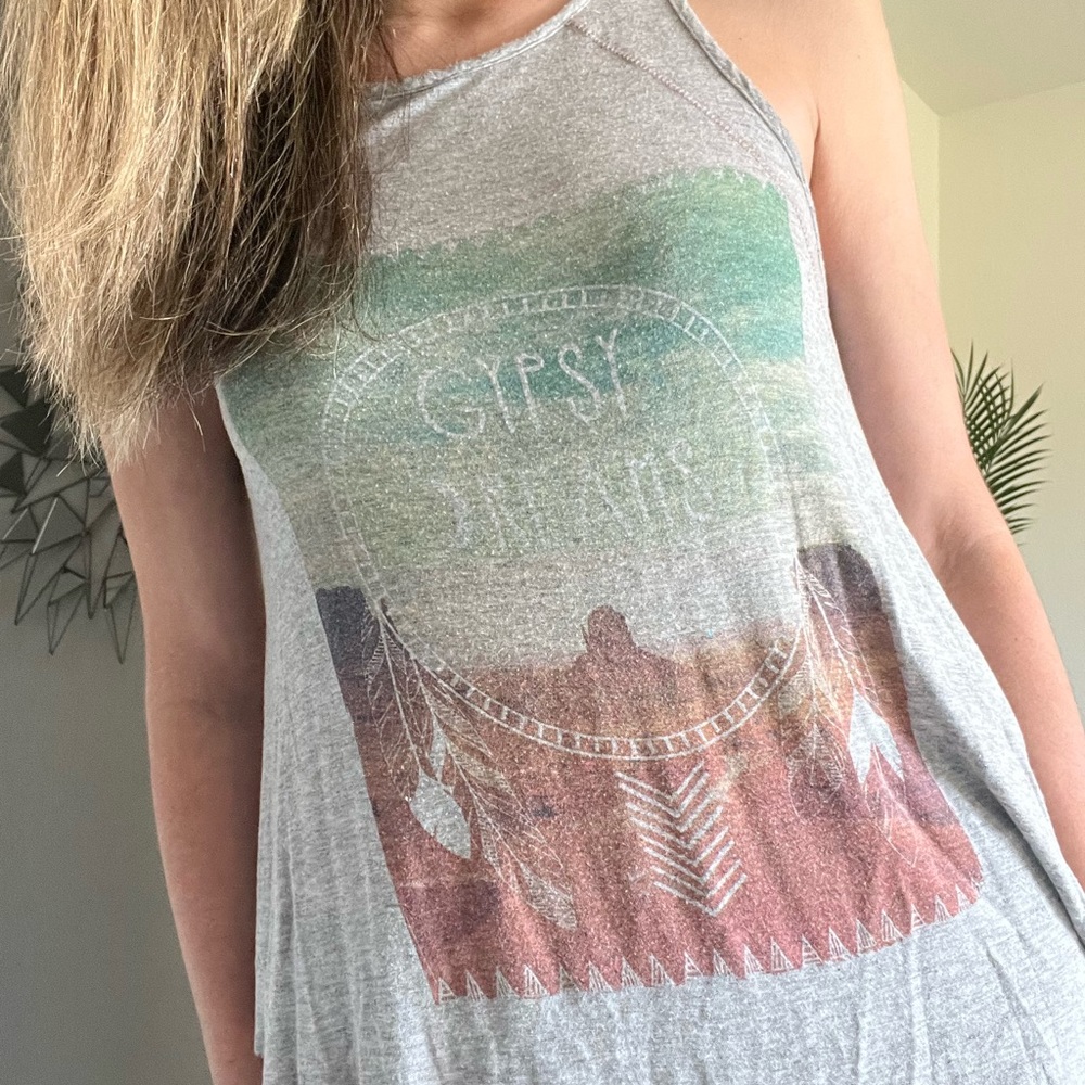 GYPSY DREAMS FRAYED TANK - Picture 3 of 15